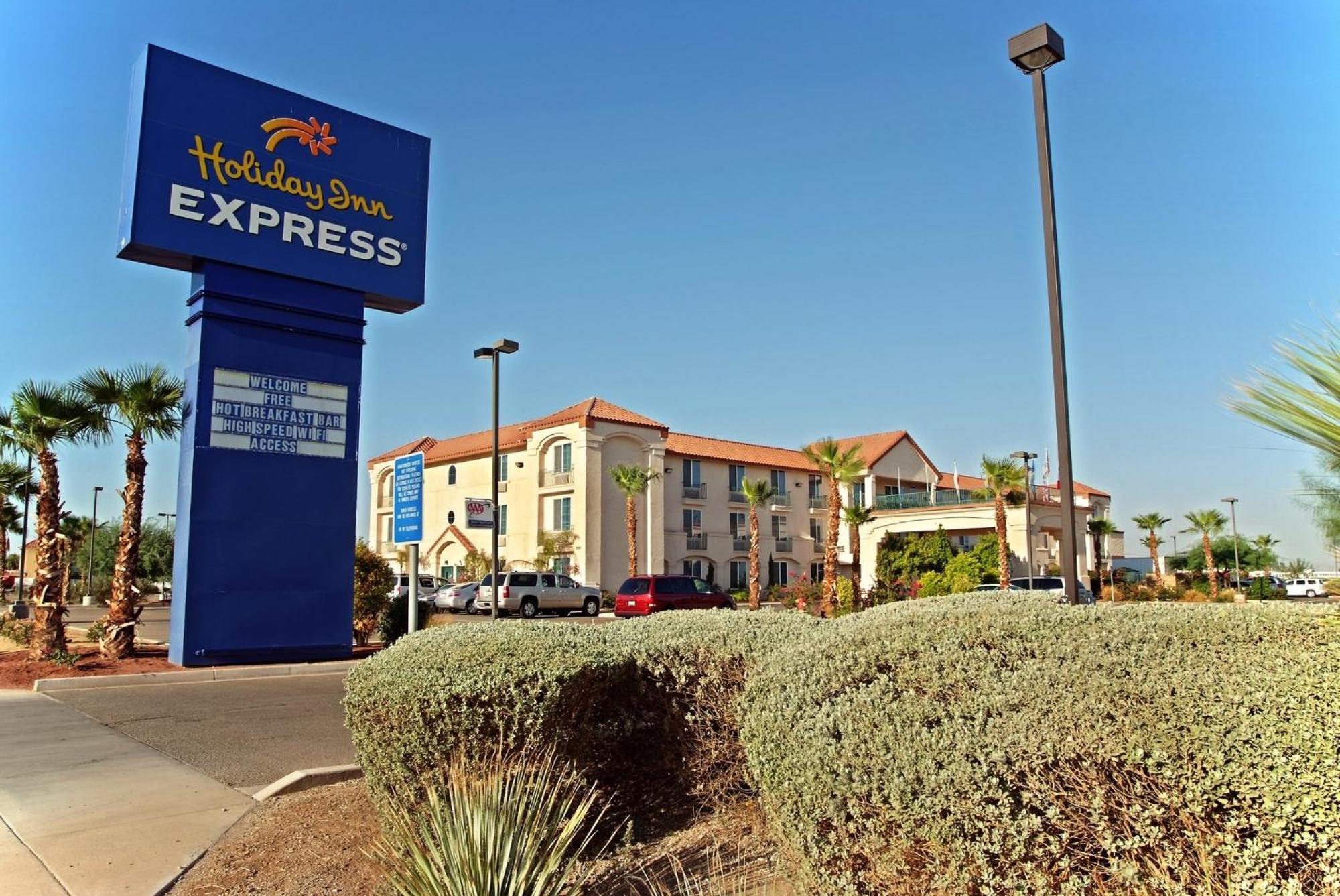 Holiday Inn Express Calexico, An Ihg Hotel Экстерьер фото