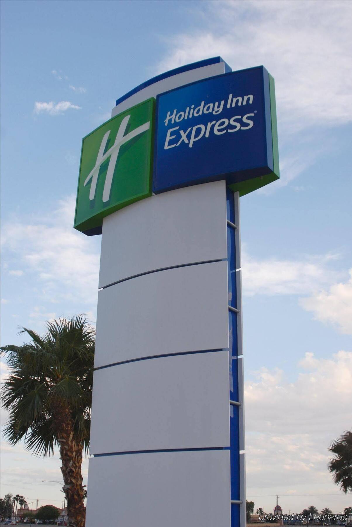 Holiday Inn Express Calexico, An Ihg Hotel Экстерьер фото